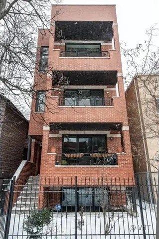 1541 N Artesian Ave #3, listing photo